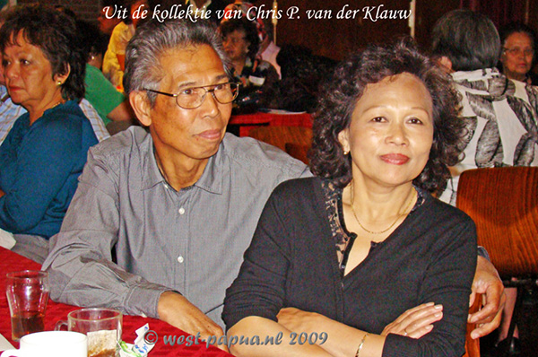 Arie Eschweiler en echtgenote tijdens de Vogelkopreunie Oosterhout 2009